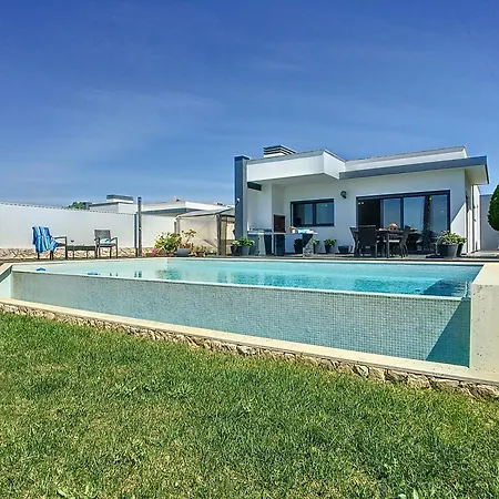 Villa The Floating Sunset Silveira (Lisbon)